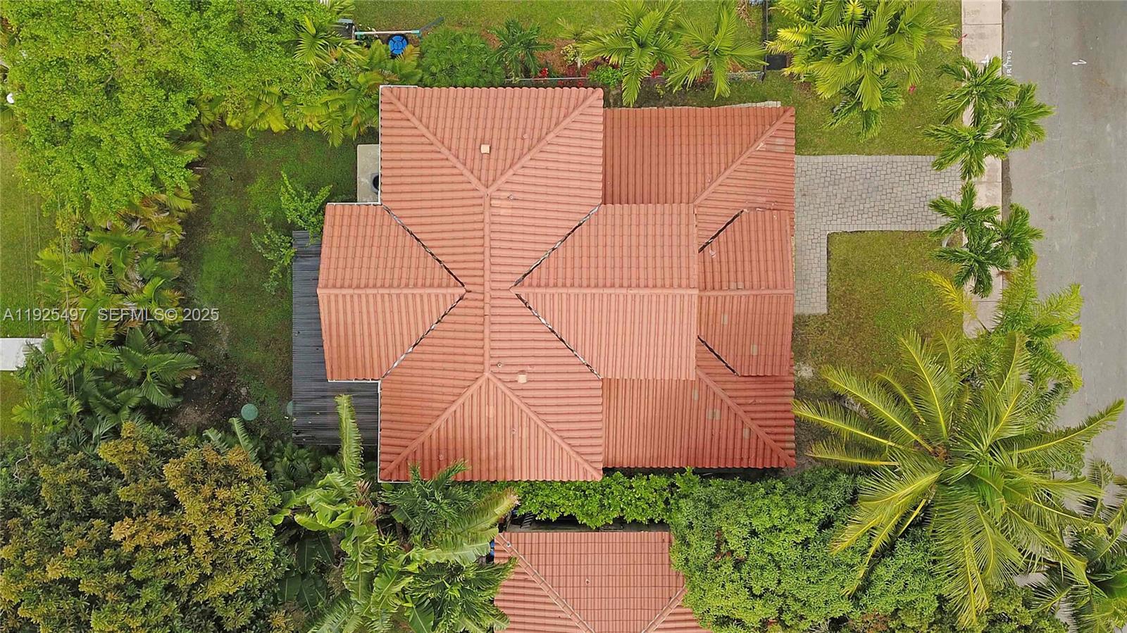 832 Wallace St Coral Gables, FL 33134