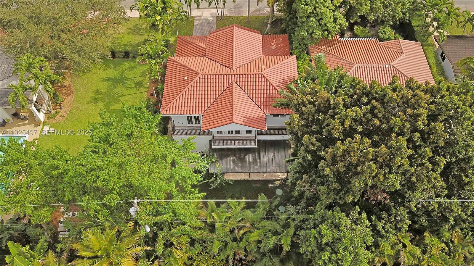 832 Wallace St Coral Gables, FL 33134