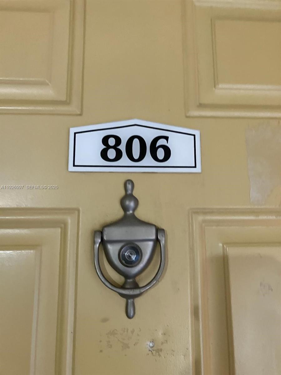 1237 SW 46th Ave #806