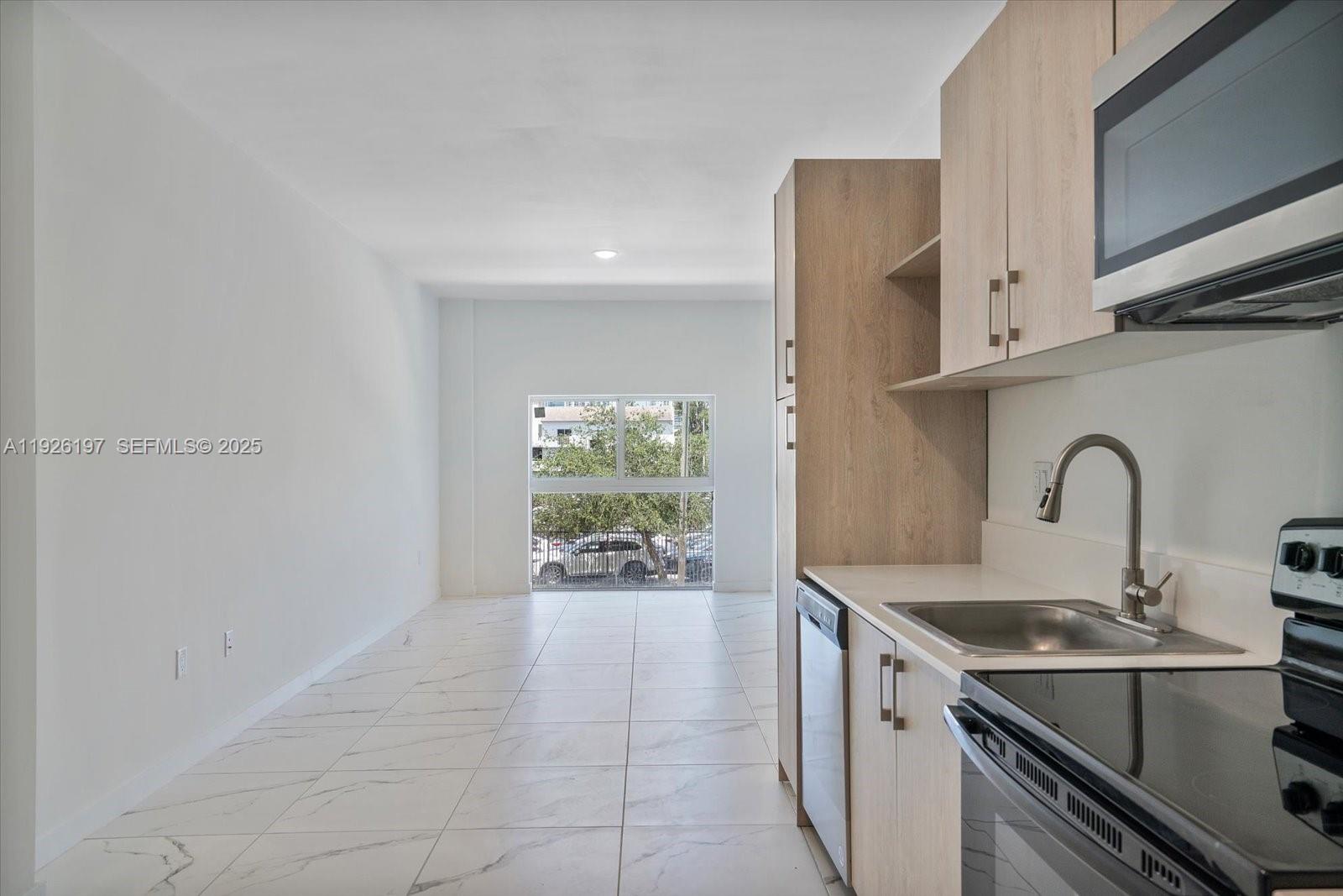 420 SW 7th Ave #205 Miami, FL 33130