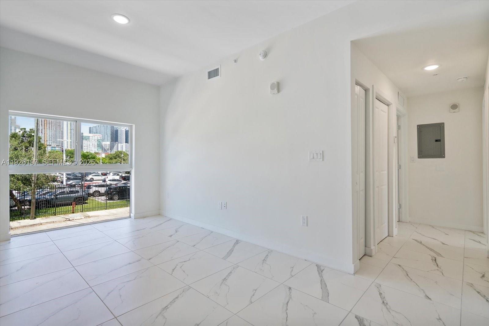 420 SW 7th Ave #205 Miami, FL 33130