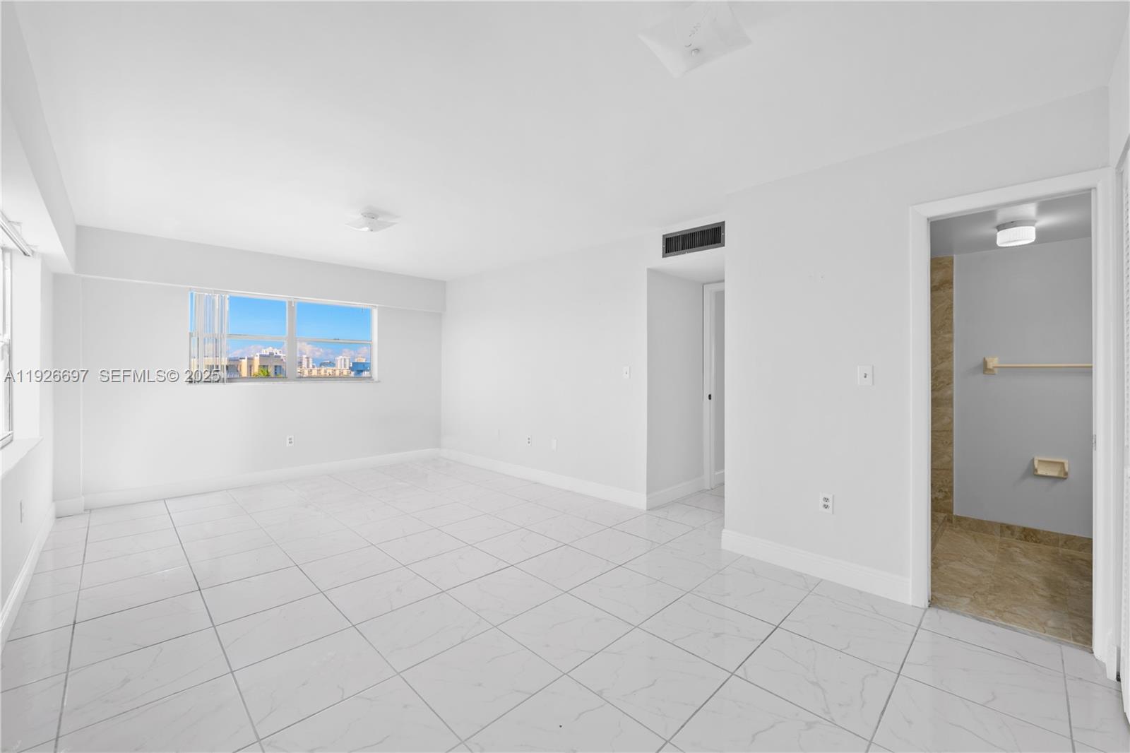 16508 NE 26th Ave #601 North Miami Beach, FL 33160