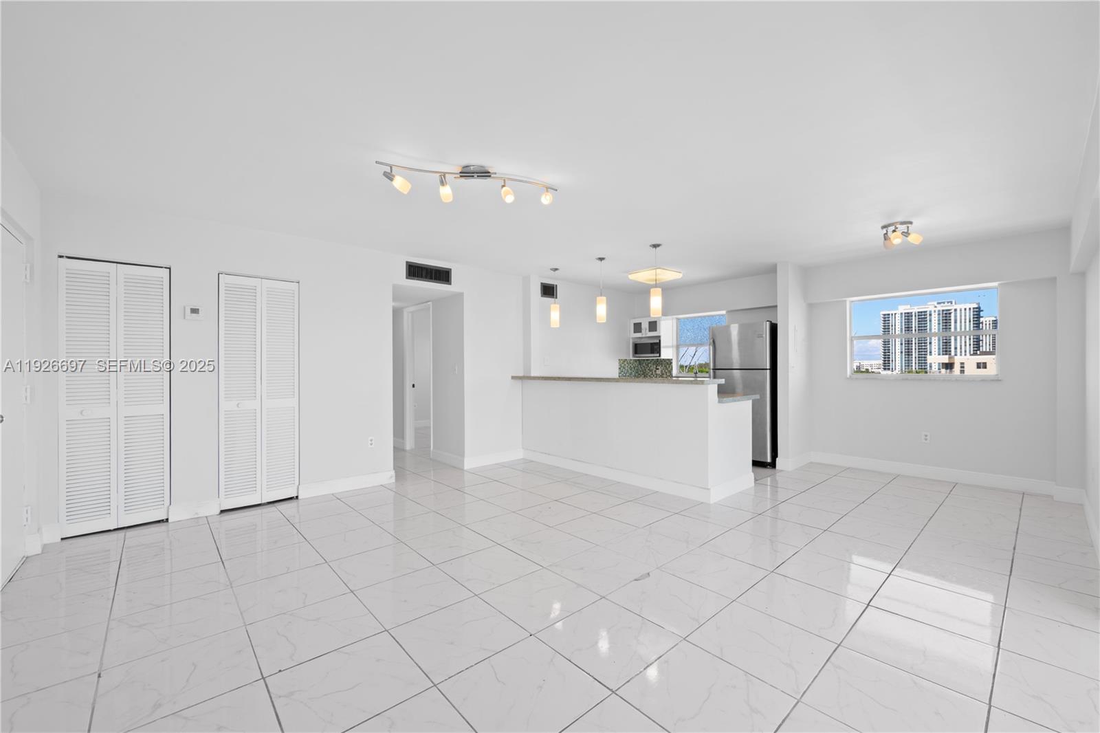16508 NE 26th Ave #601 North Miami Beach, FL 33160