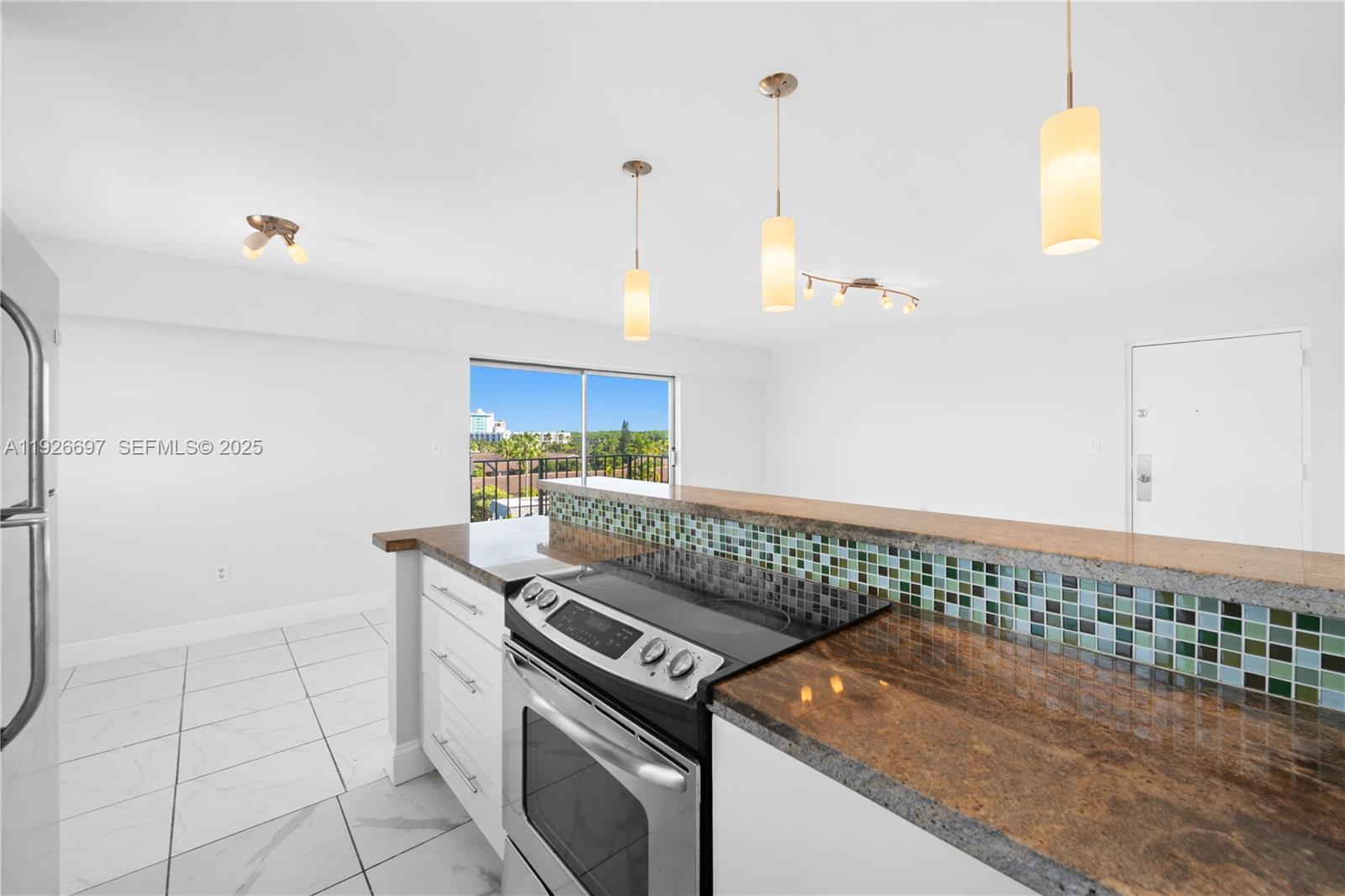 16508 NE 26th Ave #601 North Miami Beach, FL 33160