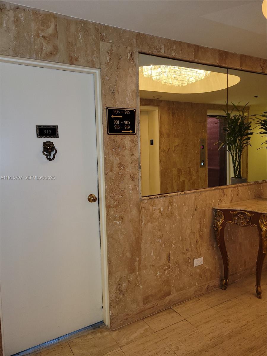 700 Biltmore Way #915 Coral Gables, FL 33134