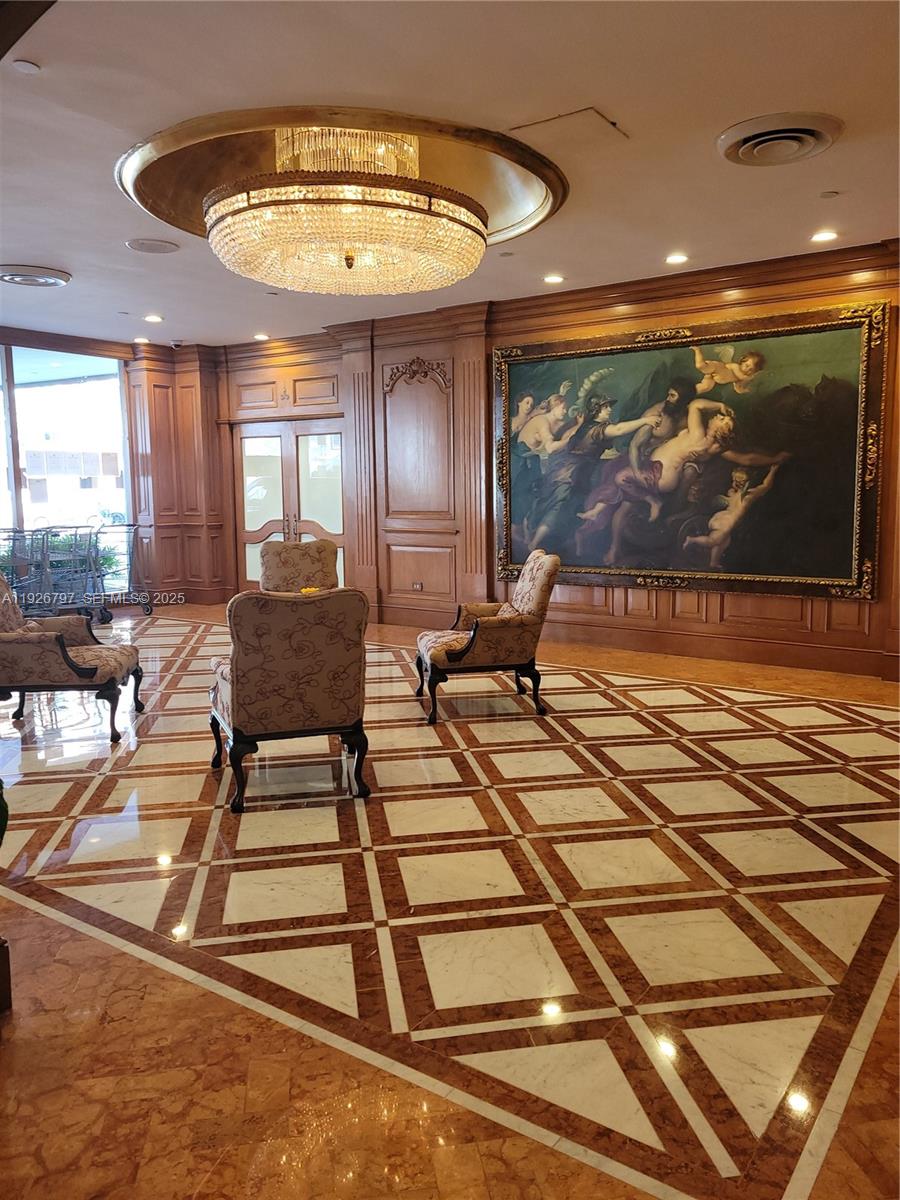 700 Biltmore Way #915 Coral Gables, FL 33134