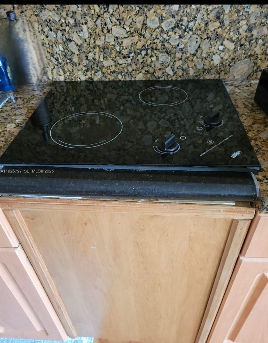 700 Biltmore Way #915 Coral Gables, FL 33134