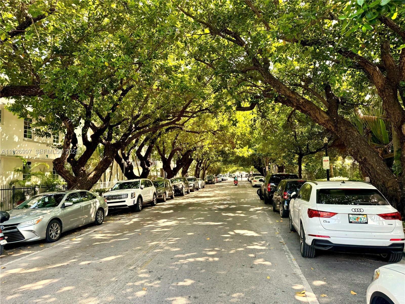 349 Meridian Ave #B202