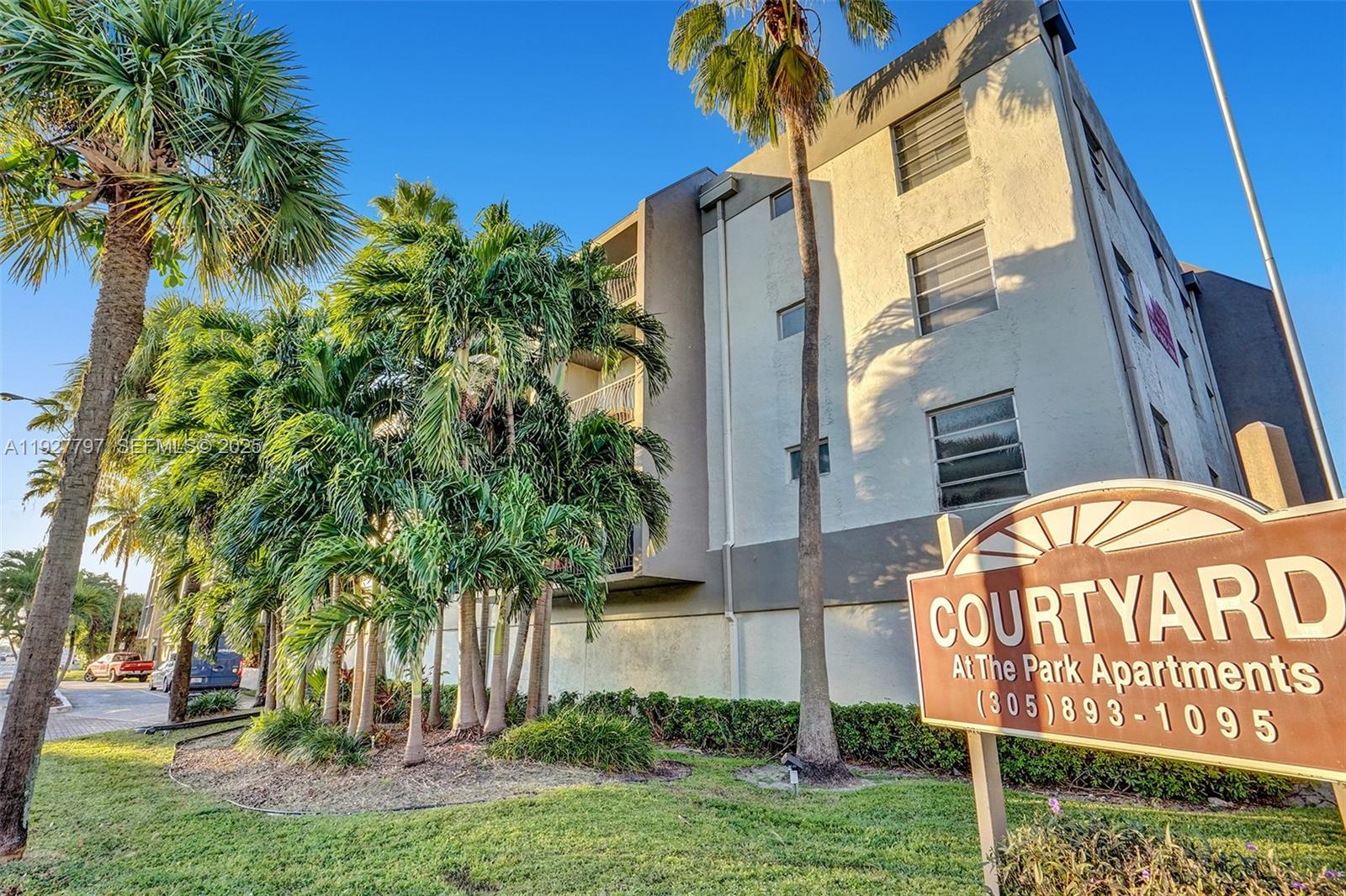 1595 NE 135th St #427