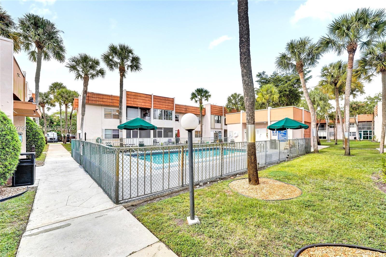 7610 Stirling Rd #207C Davie, FL 33024