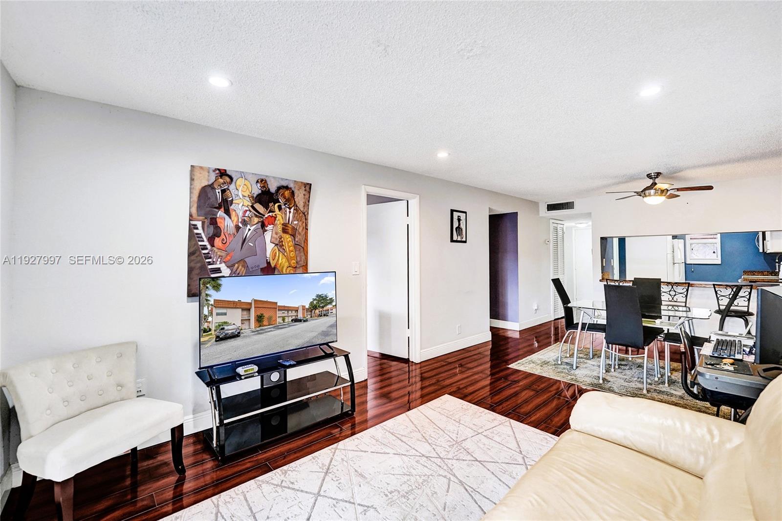 7610 Stirling Rd #207C Davie, FL 33024