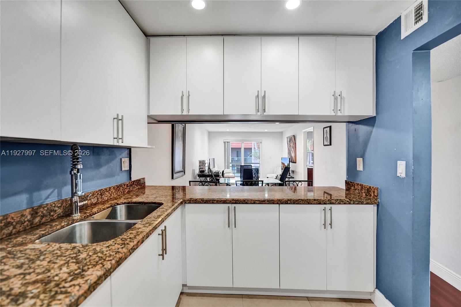 7610 Stirling Rd #207C Davie, FL 33024