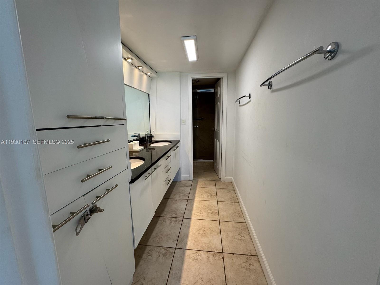 image Arlen House East29