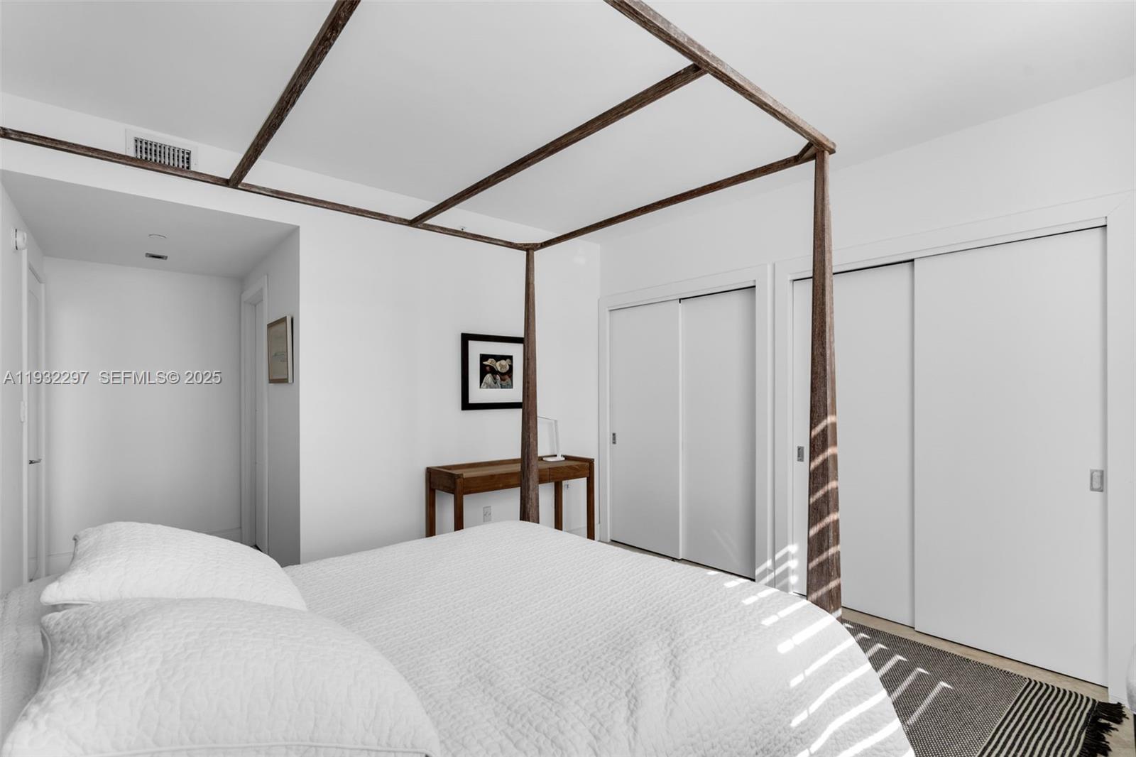 781 Crandon Blvd #801 Key Biscayne, FL 33149