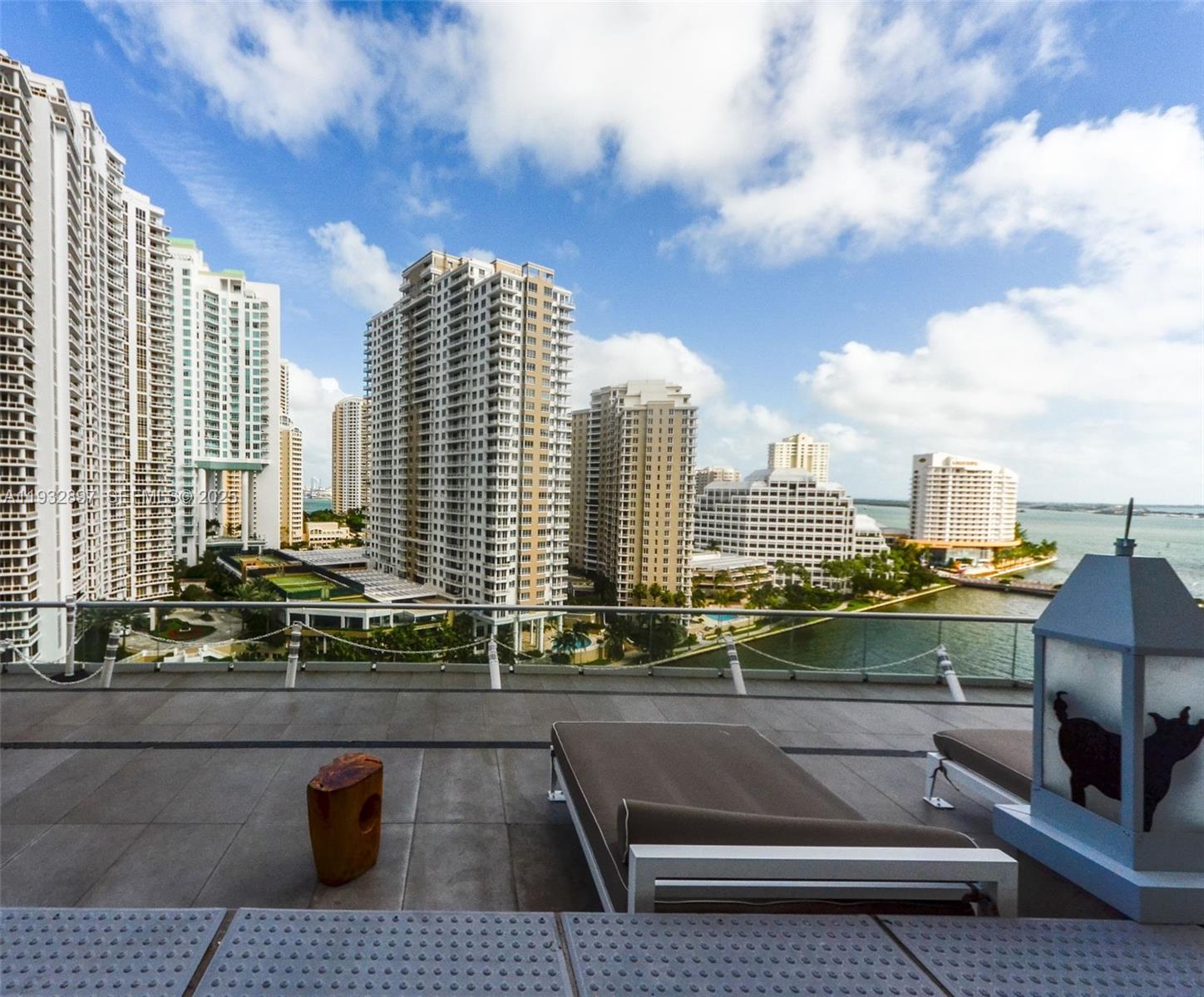 image Icon Brickell #118