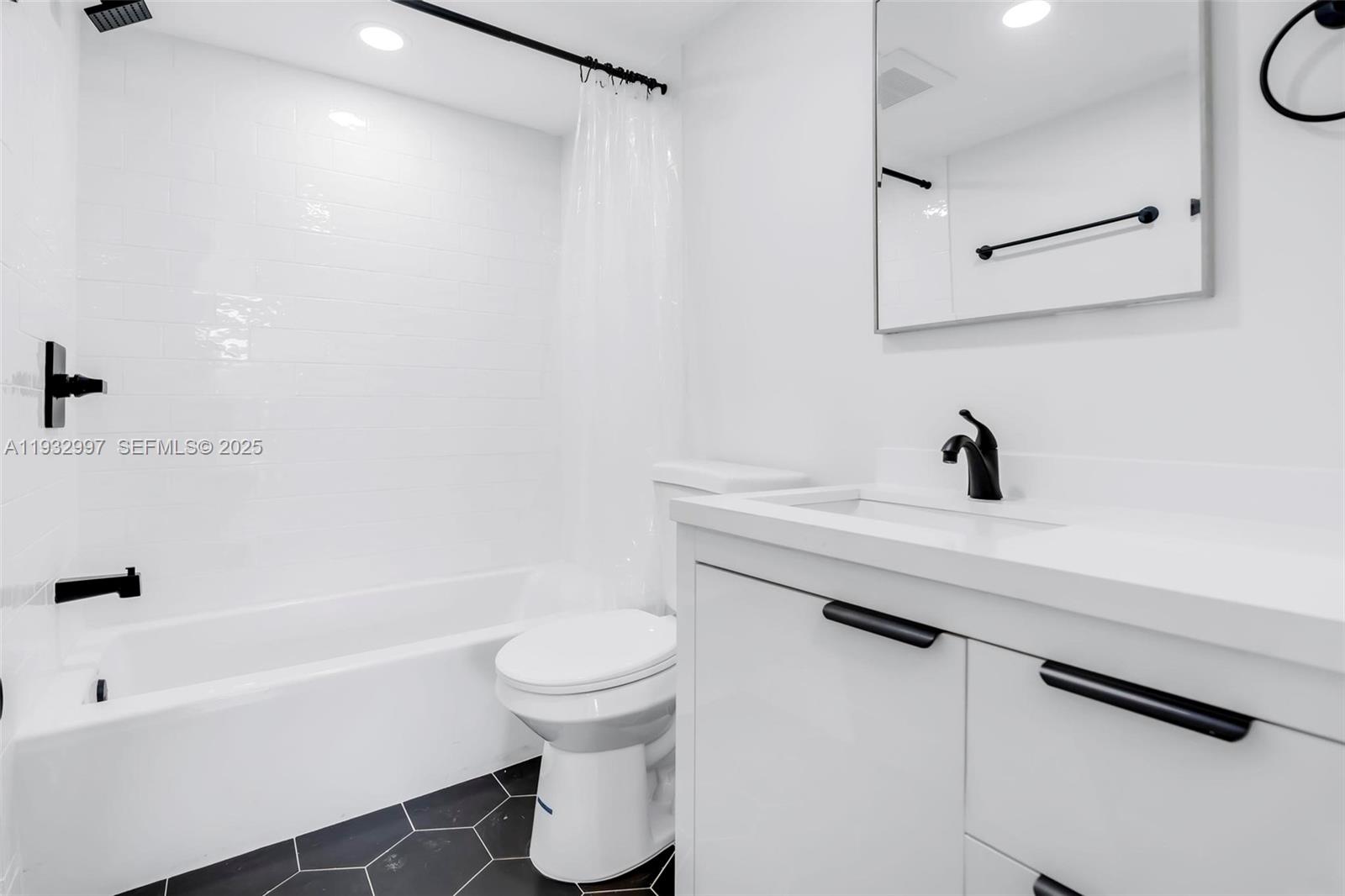 2801 NE 183rd St #315W Aventura, FL 33160