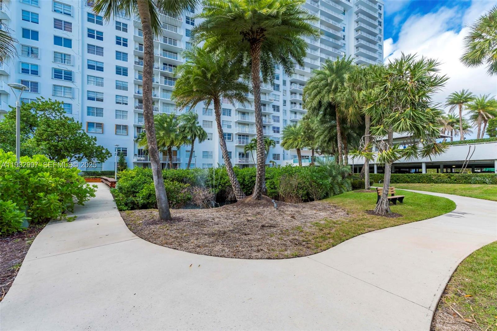 2801 NE 183rd St #315W Aventura, FL 33160