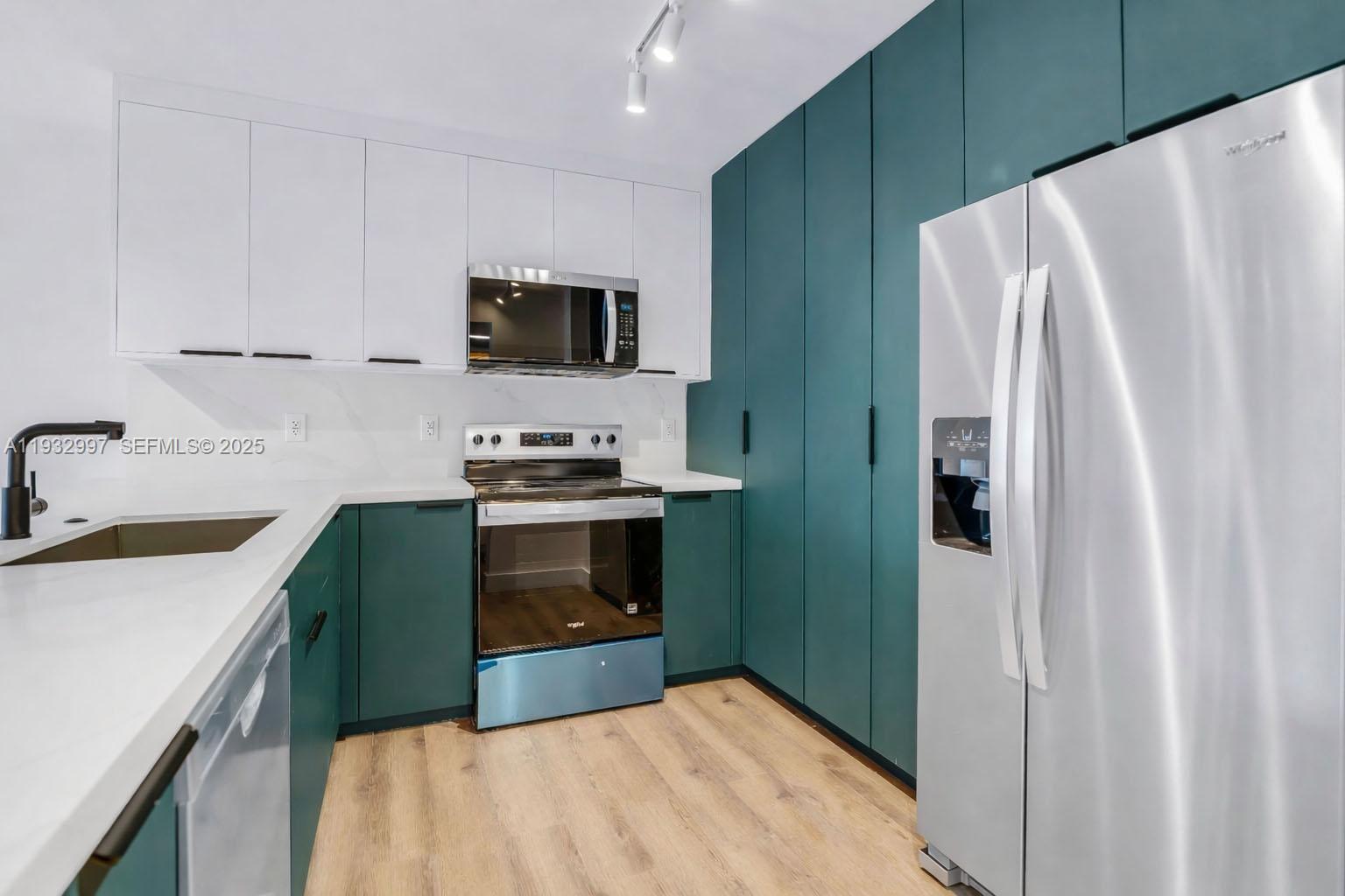 2801 NE 183rd St #315W Aventura, FL 33160