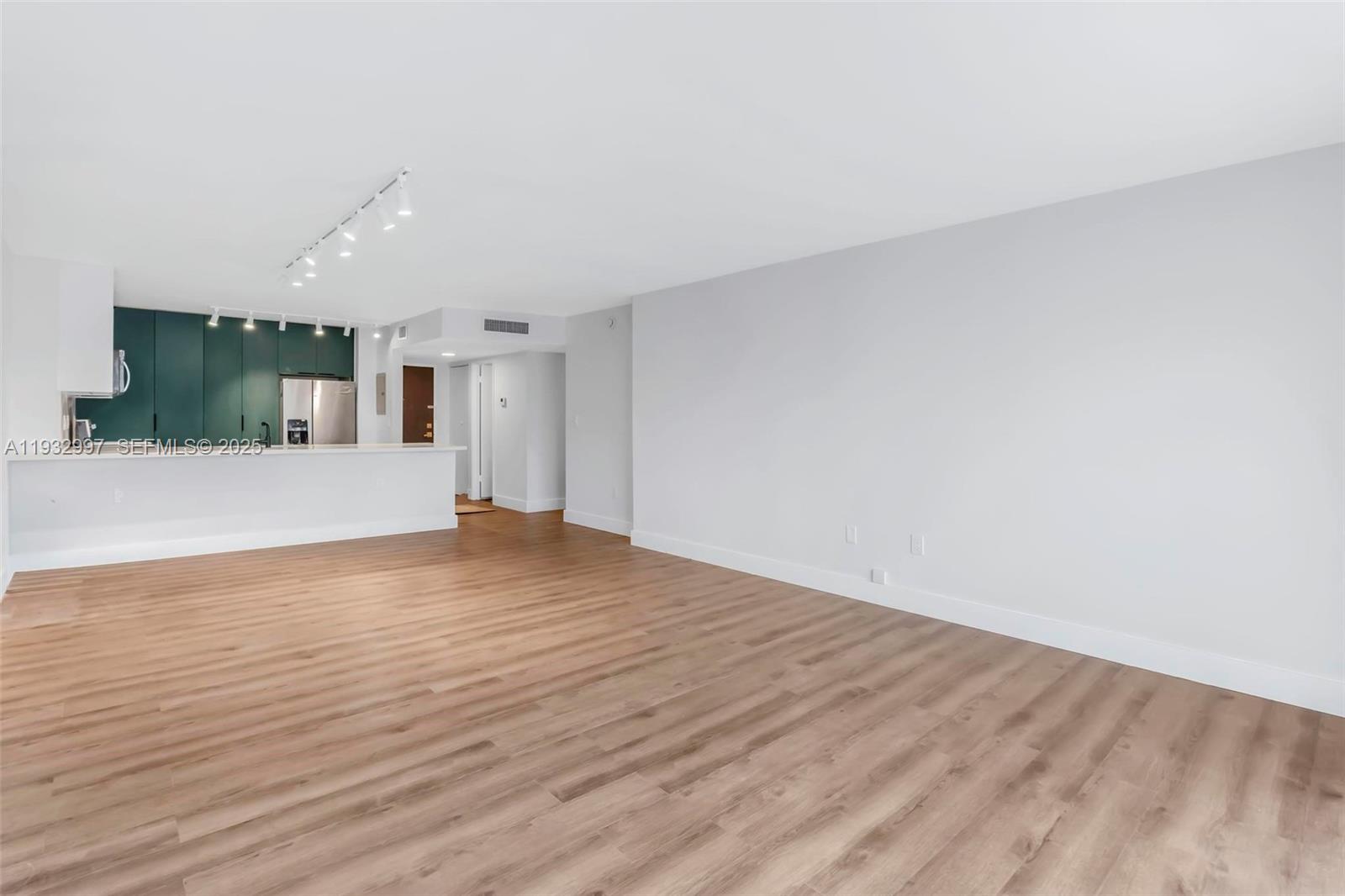 2801 NE 183rd St #315W Aventura, FL 33160