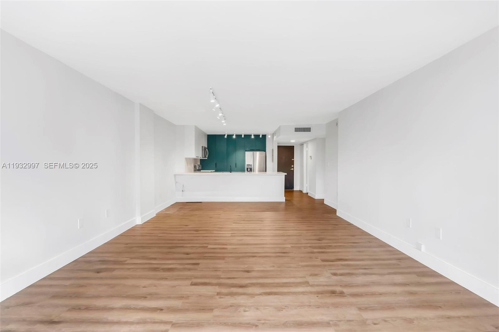 2801 NE 183rd St #315W Aventura, FL 33160