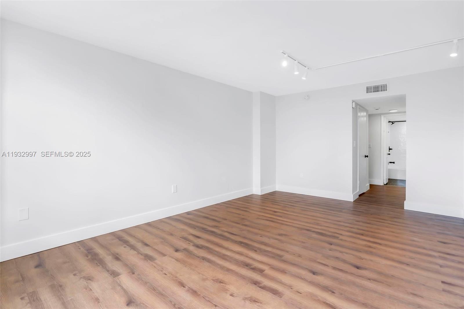 2801 NE 183rd St #315W Aventura, FL 33160