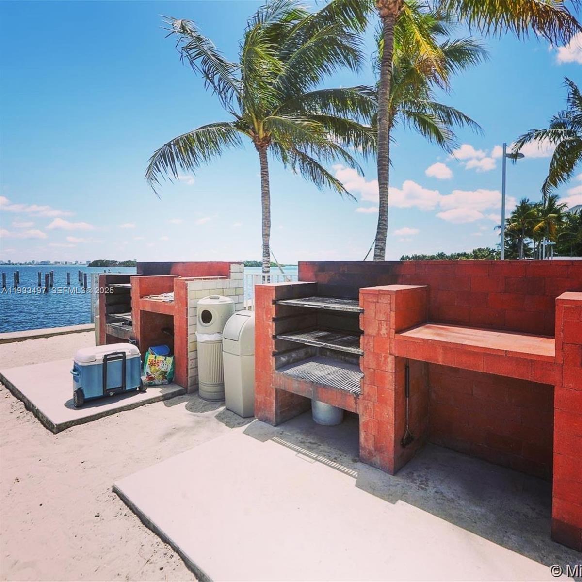 777 NE 62nd St #CPH5 Miami, FL 33138