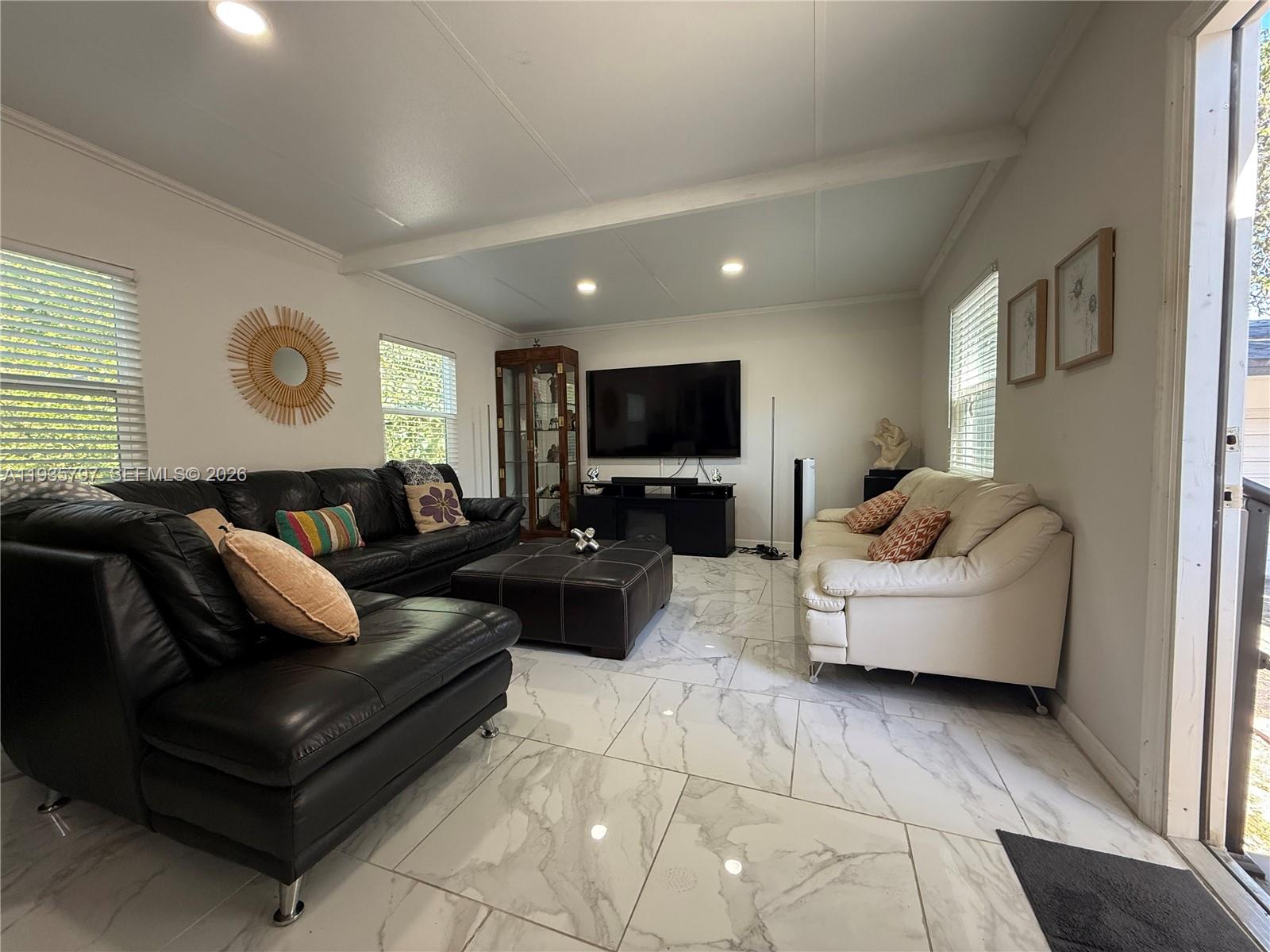 79 NW 143rd St Miami, FL 33168