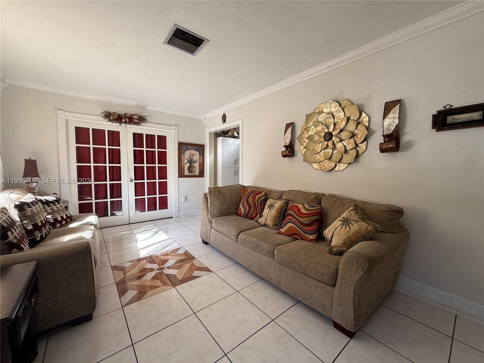 79 NW 143rd St Miami, FL 33168