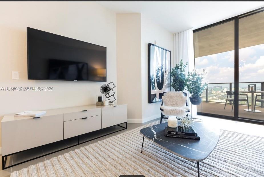 image Canvas Condo39