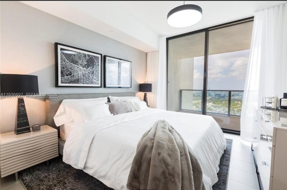 image Canvas Condo42