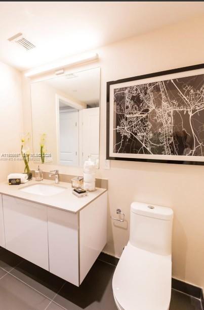 image Canvas Condo48