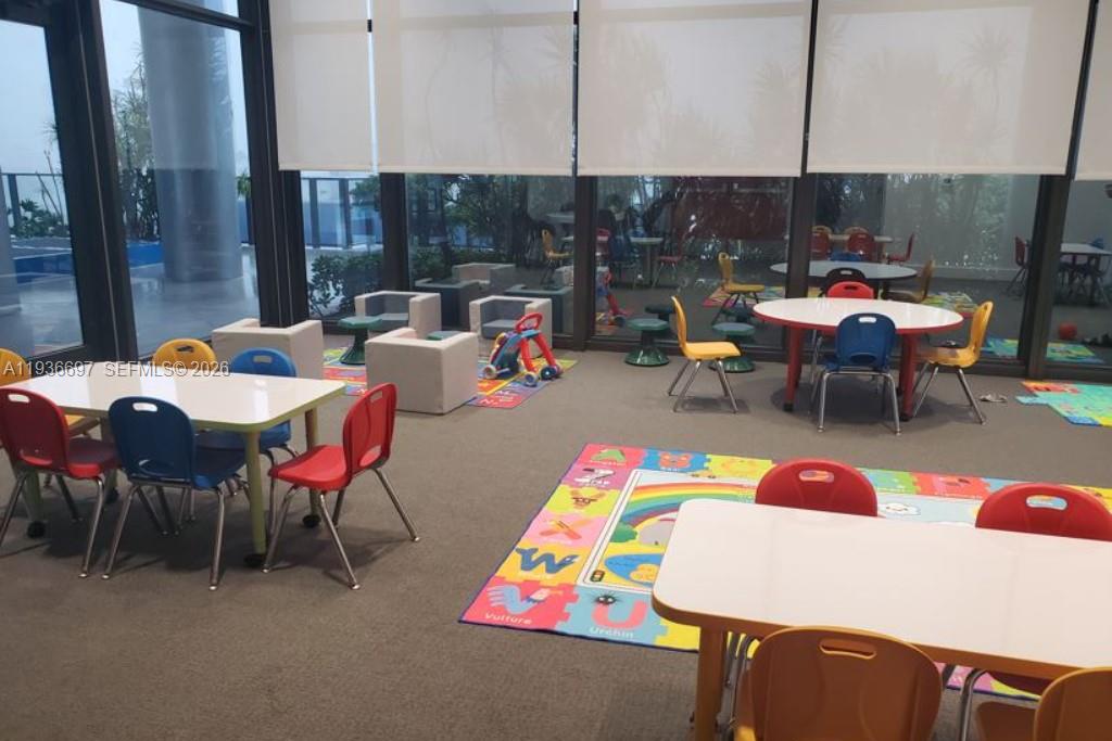 image Canvas Condo71