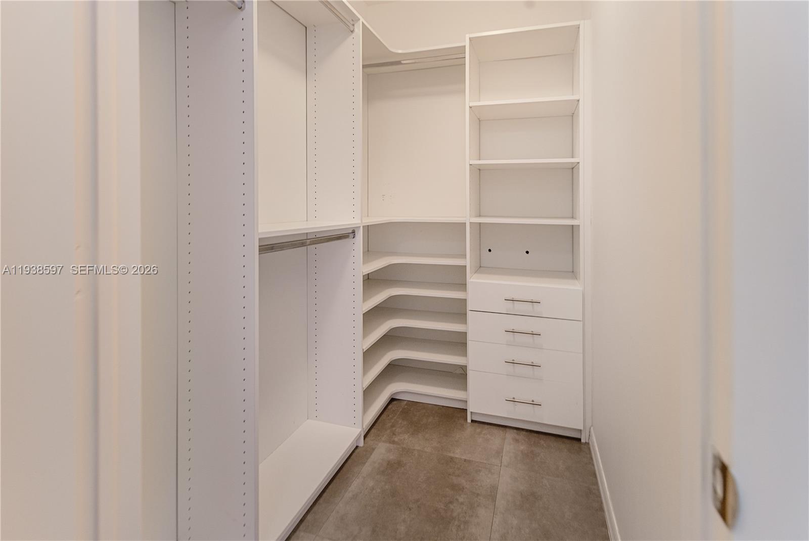 image Ocean Four Condo20