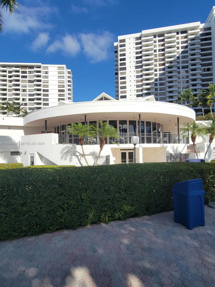 500 Three Iss Blvd #709 Hallandale Beach, FL 33009