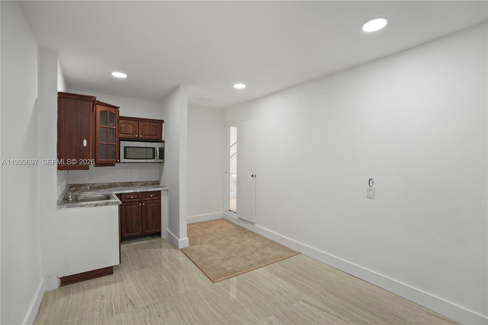 Undisclosed Address Miami, FL 33183