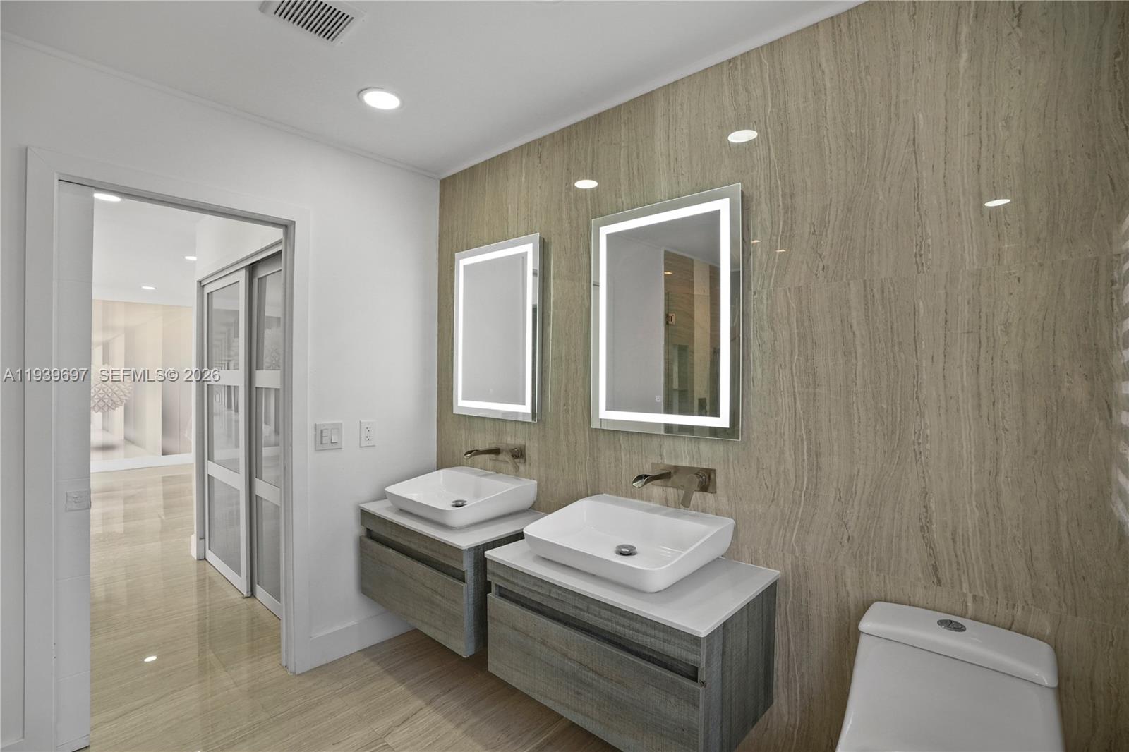 Undisclosed Address Miami, FL 33183