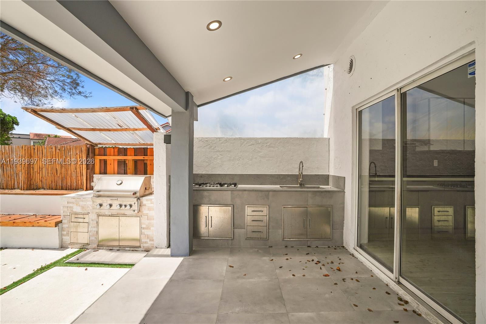 Undisclosed Address Miami, FL 33183