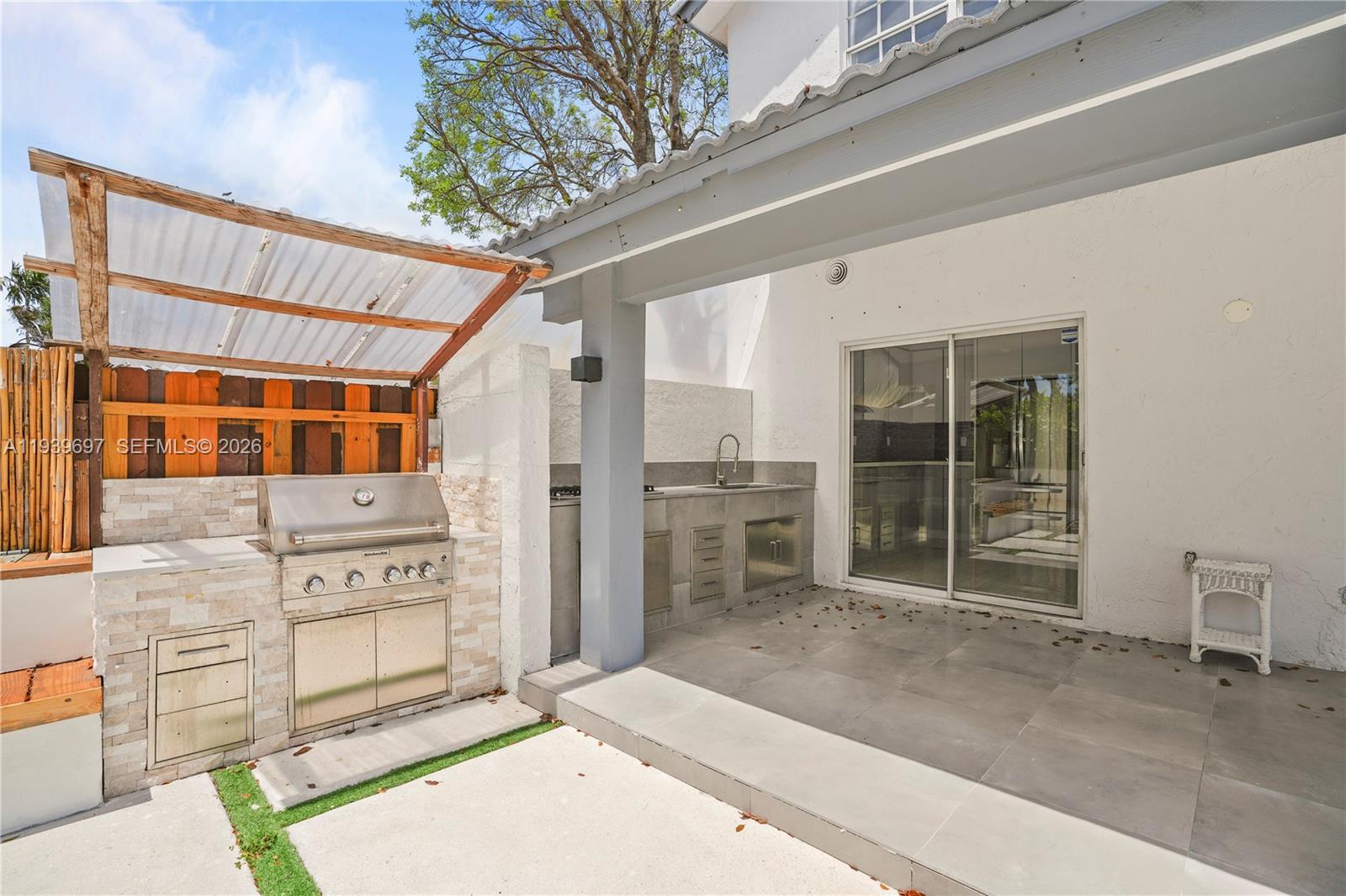 Undisclosed Address Miami, FL 33183