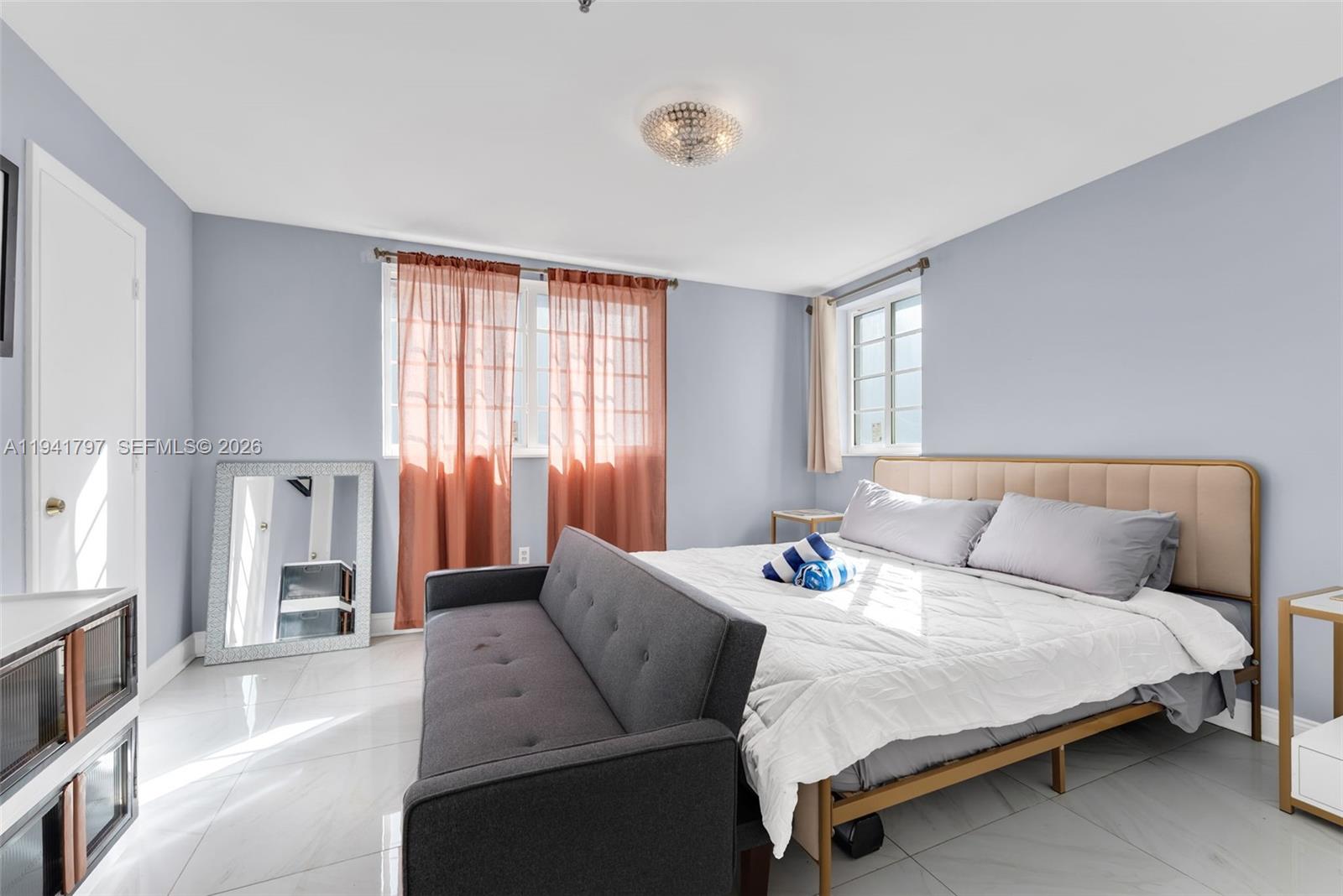 865 Collins Ave #307 Miami Beach, FL 33139