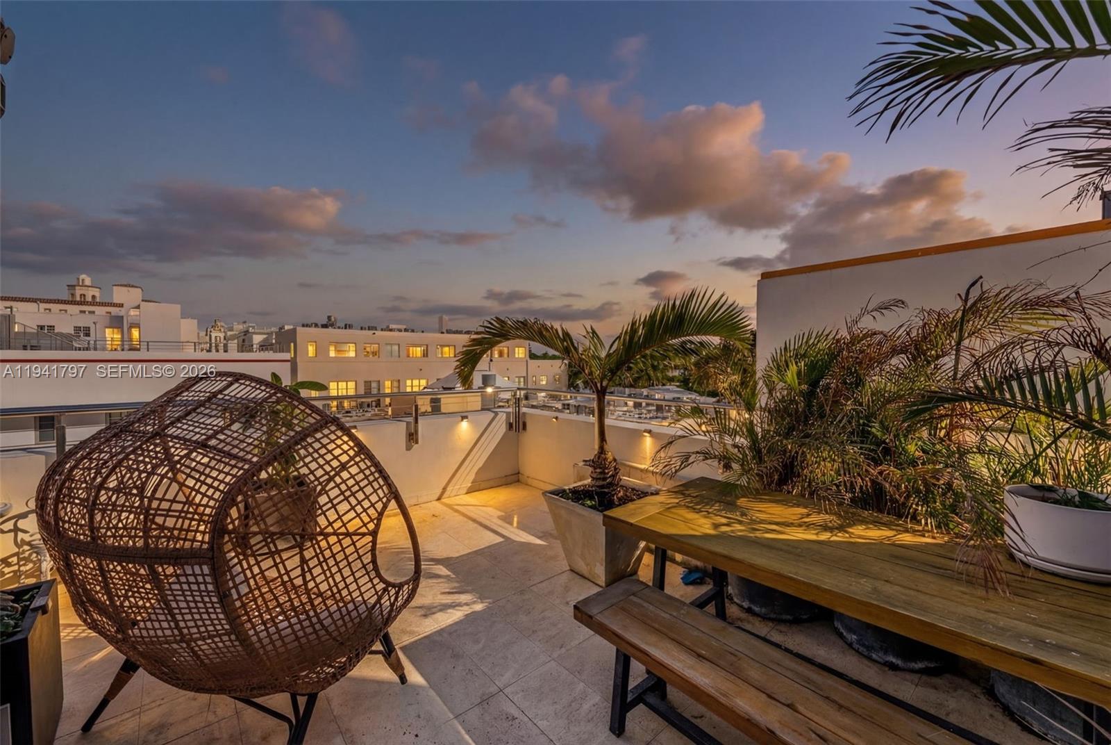 865 Collins Ave #307 Miami Beach, FL 33139