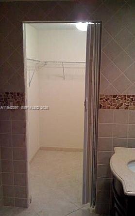 16531 NE 35th Ave #201 North Miami Beach, FL 33160