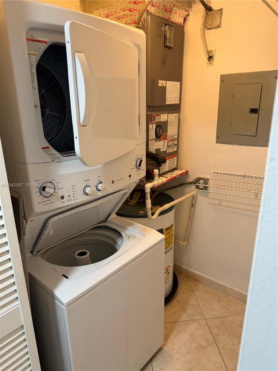 16531 NE 35th Ave #201 North Miami Beach, FL 33160