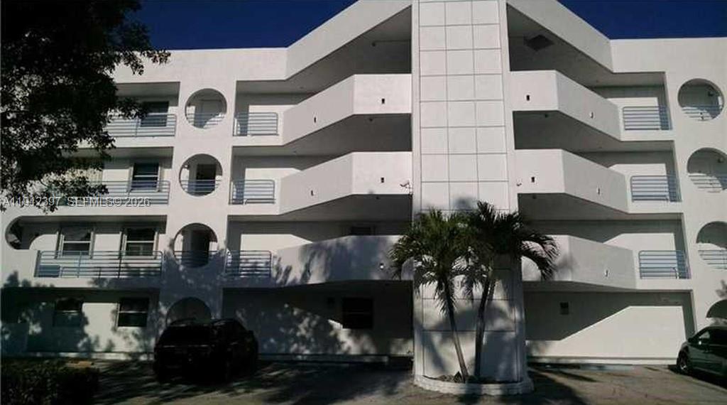 16531 NE 35th Ave #201 North Miami Beach, FL 33160