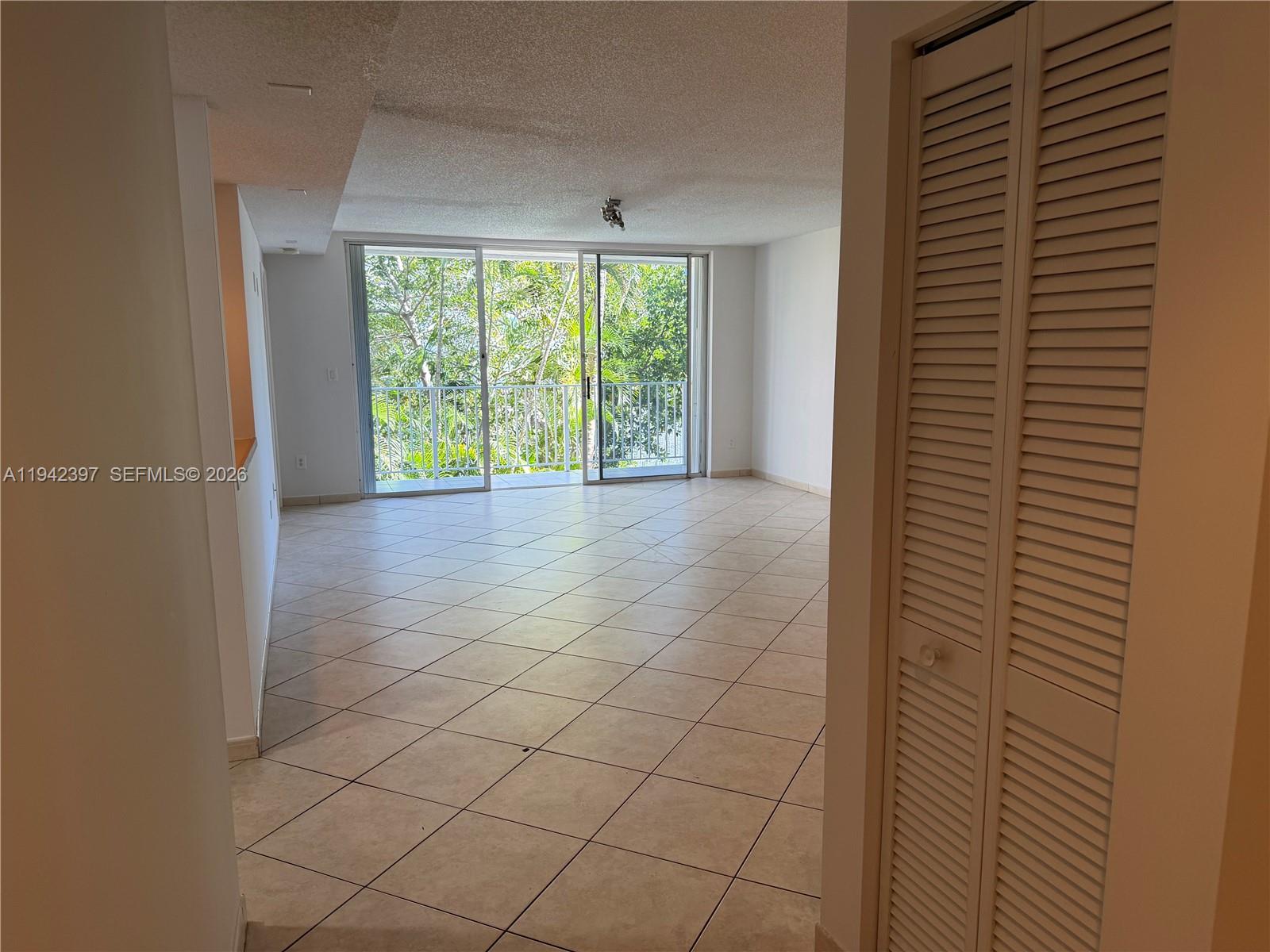 16531 NE 35th Ave #201 North Miami Beach, FL 33160