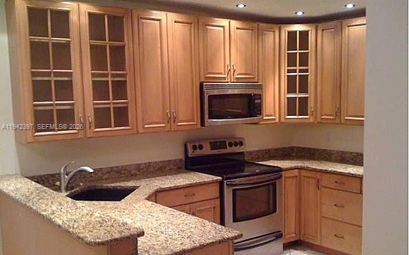 16531 NE 35th Ave #201 North Miami Beach, FL 33160