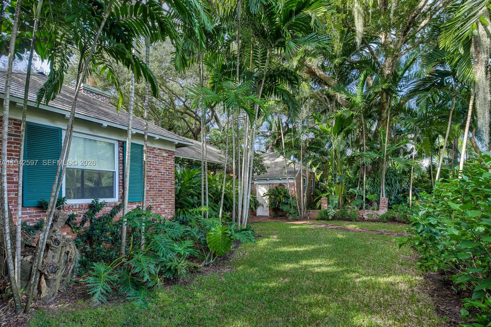 530 Melaleuca Ln Miami, FL 33137