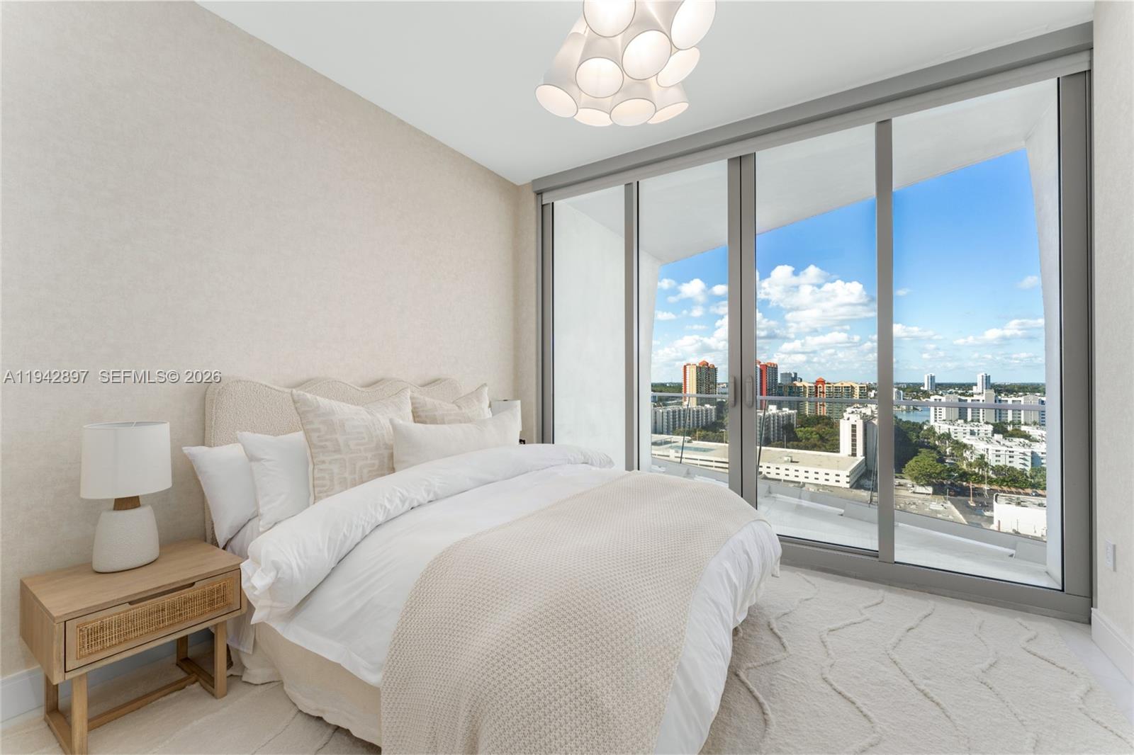 16901 Collins Ave #1605 Sunny Isles Beach, FL 33160