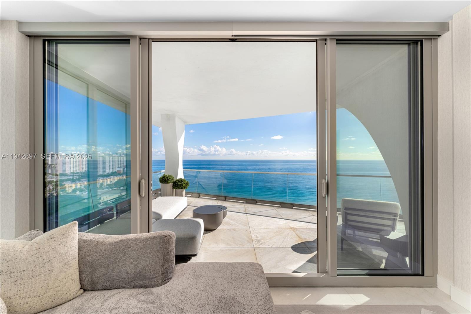 16901 Collins Ave #1605 Sunny Isles Beach, FL 33160
