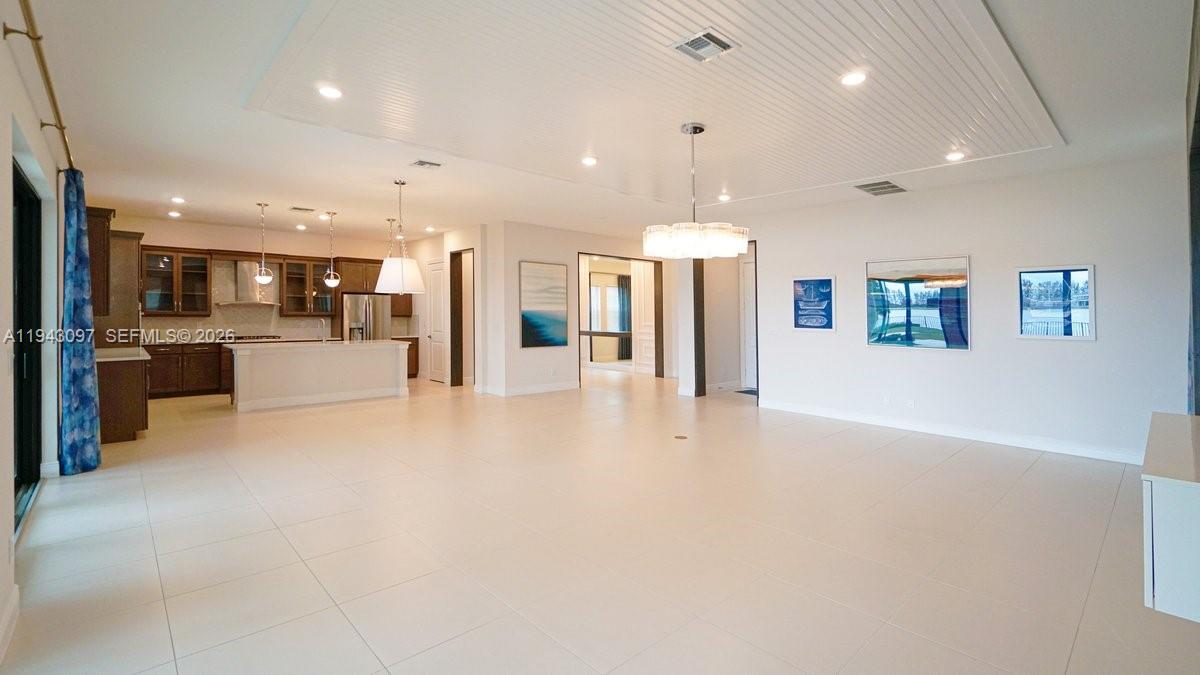 8725 Parkland Bay Dr Parkland, FL 33076