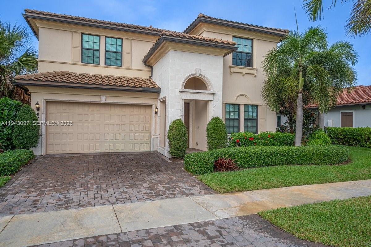 8725 Parkland Bay Dr Parkland, FL 33076